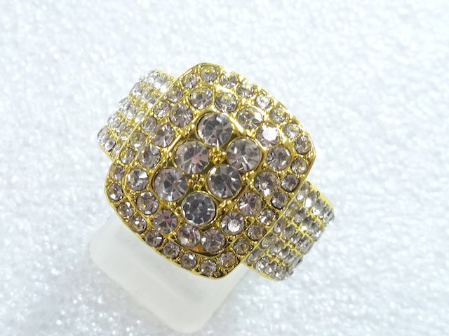 SALE!! クリスタル 指輪(24号)