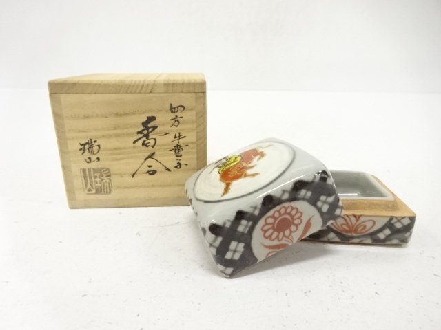 萬古焼　加賀瑞山造　四方牛童子　香合