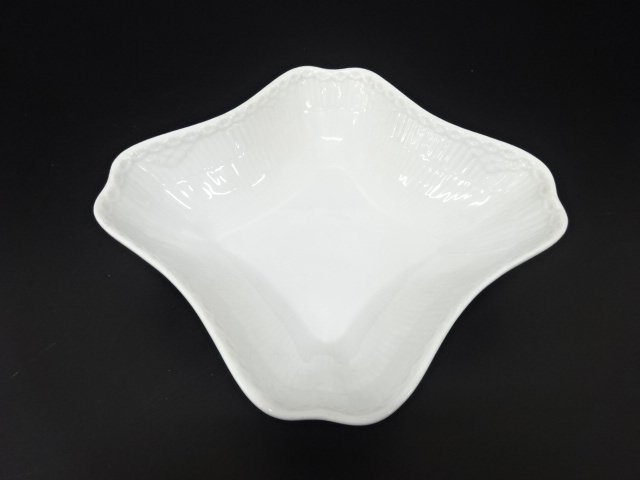 JAPANESE COLLECTIBLE / ROYAL COPENHAGEN ROYAL COPENHAGEN WHITE FLUTED 