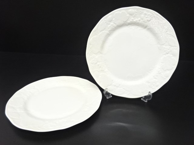 JAPANESE COLLECTIBLE / WEDGWOOD WEDGWOOD STRAWBERRY / VINE PLATE PAIR 