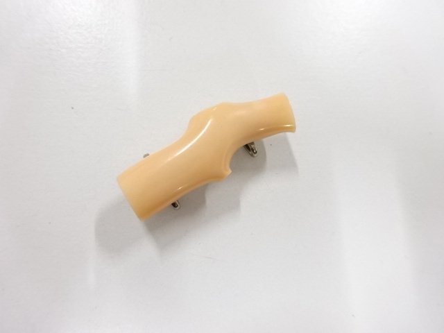 アンティーク　本珊瑚　帯留め
