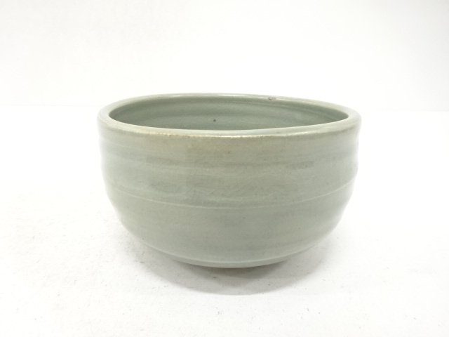 作家物　青磁　茶碗(保護箱付)