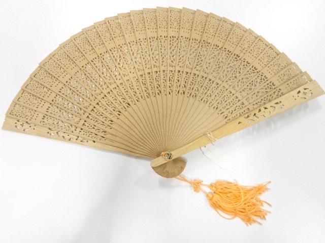 JAPANESE KIMONO / ANTIQUE SANDALWOOD FAN