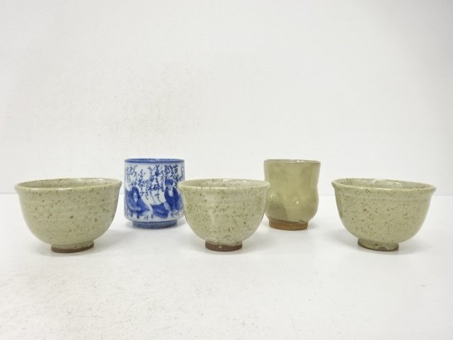 JAPANESE COLLECTIBLE / SET OF 5 TEACUPS