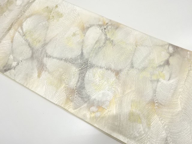 JAPANESE KIMONO / WOVEN / A FOIL-SCATTERING PATTERN AGAINST ROUGH WAVE