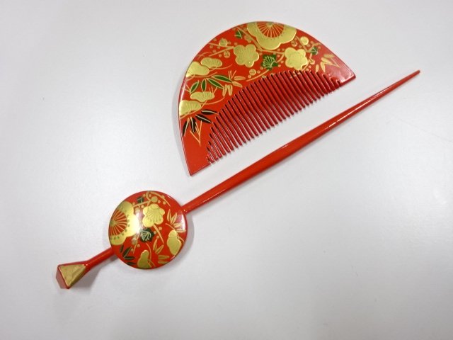 JAPANESE KIMONO / ANTIQUE LACQUERED MAKIE COMB / SET