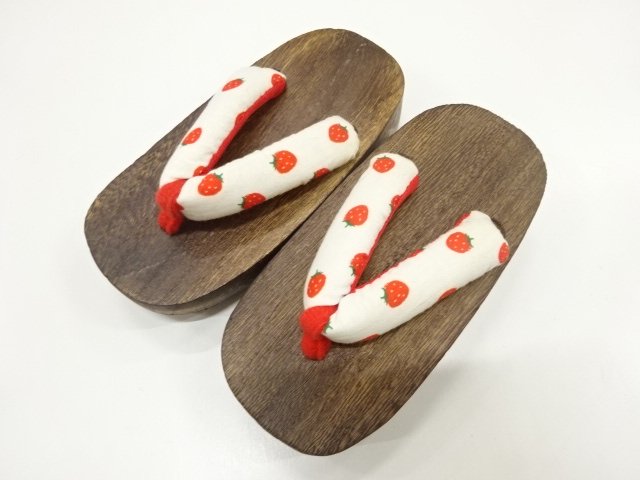 未使用品　焼桐子供用下駄(16.5センチ)