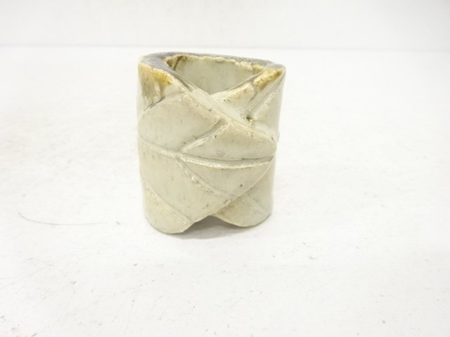JAPANESE TEA CEREMONY / FUTAOKI LID REST / LEAF 