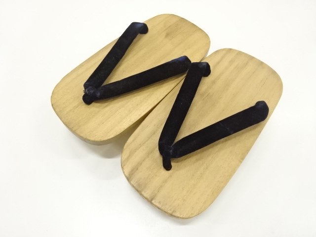 未使用品　鼻緒ビロード　男物桐下駄(23センチ)