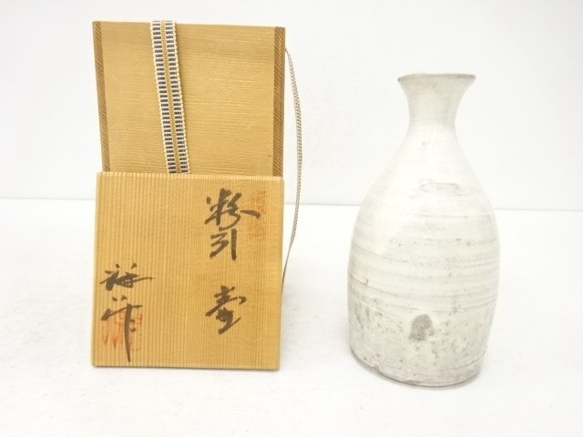 谷口祥八造　粉引壷