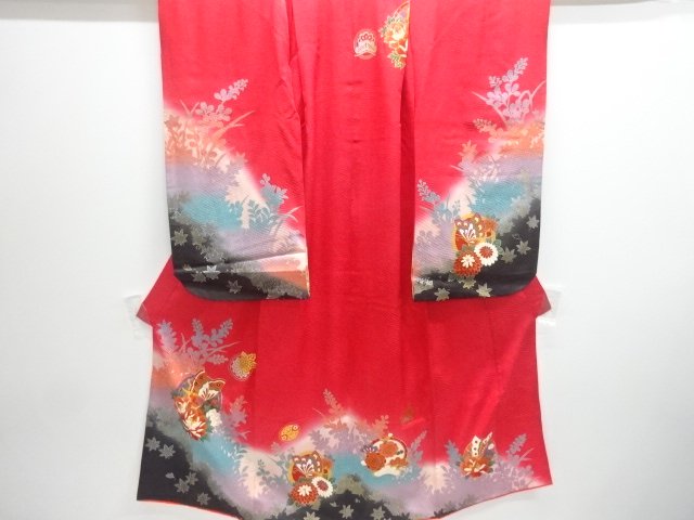 アンティーク　牡丹に蝶模様刺繍着物(重ね衿付き)