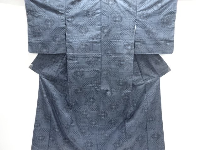 未使用品　華紋織出し本場泥大島紬着物アンサンブル（5マルキ）