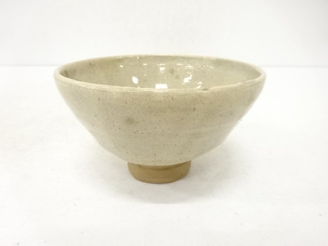 作家物　灰釉茶碗