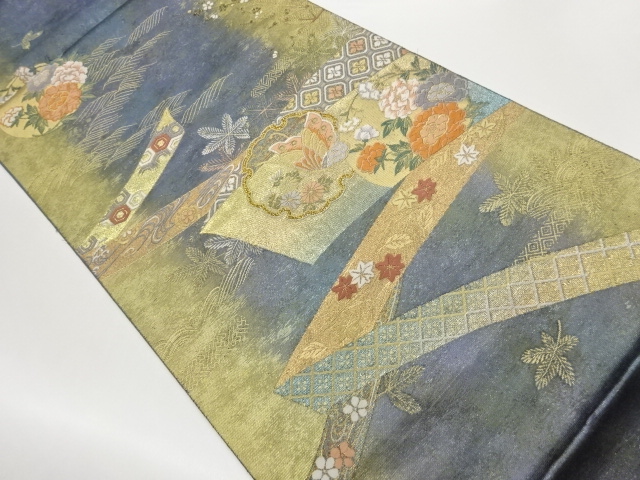 鬘帯に雪輪・蝶・花々・古典柄模様織出し袋帯