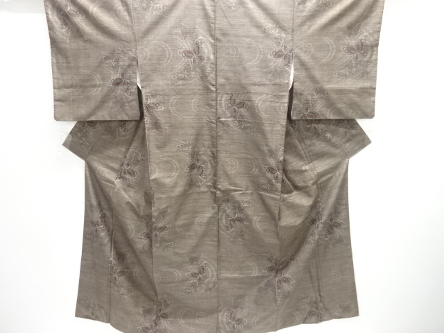 蝶模様織り出し本場泥大島紬着物（9マルキ）