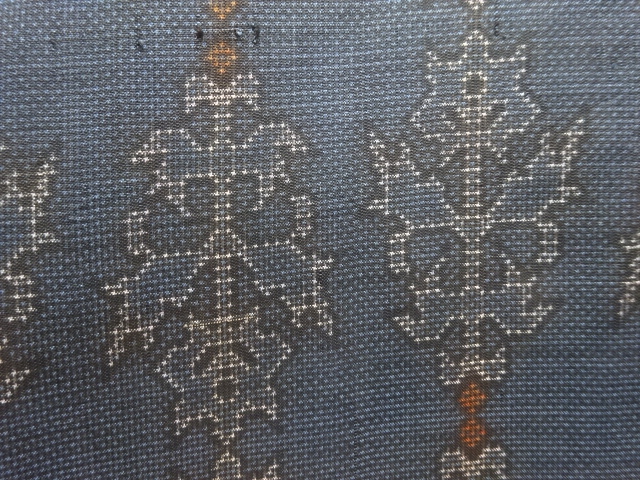 JAPANESE KIMONO / ANTIQUE KIMONO / SILK / DORO OSHIMA TSUMUGI (5 maruki) / WOVEN SARASA PATTERN