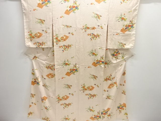 未使用品　地紙に梅菊模様小紋着物