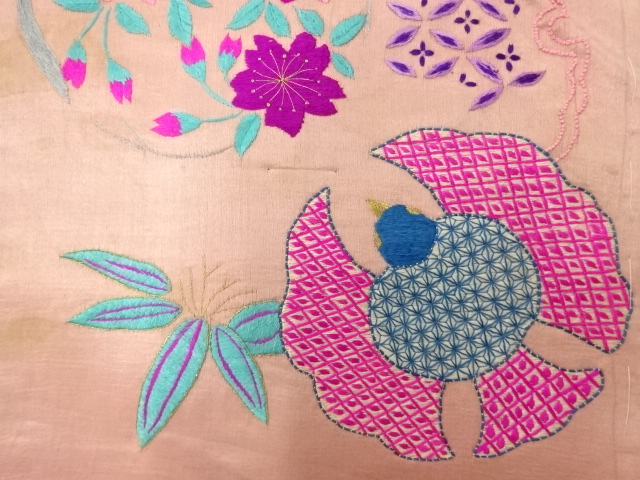 アンティーク　繻子地ふくら雀に桜模様刺繍名古屋帯