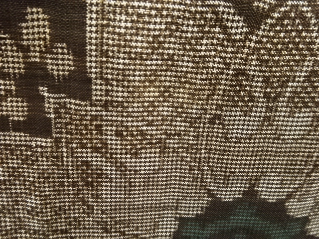 アンティーク　花模様織り出し本場泥大島紬着物