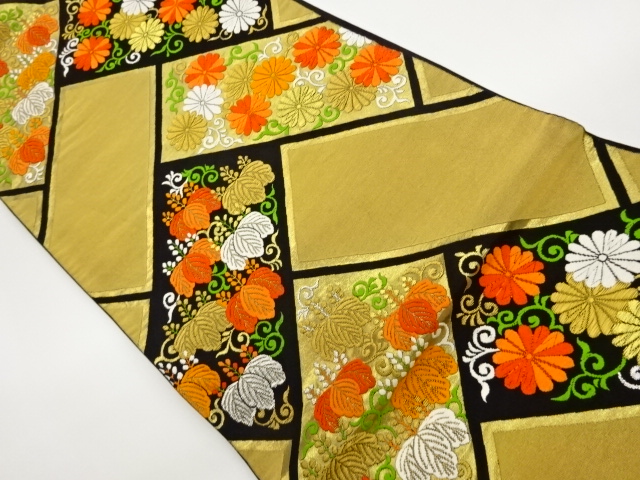 色紙に花唐草模様織出し袋帯