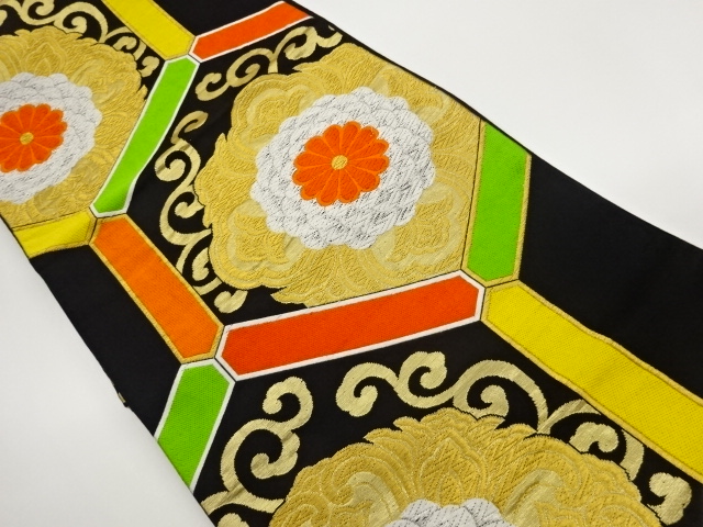 亀甲に華文・唐草模様織出し袋帯