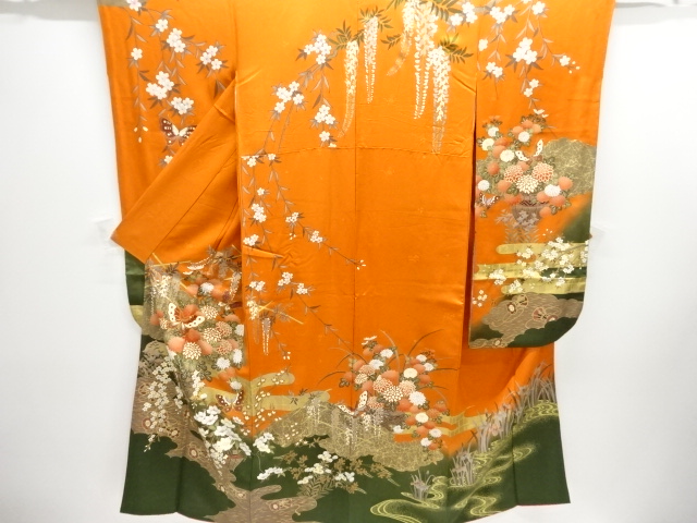 金彩花籠に蝶模様刺繍振袖