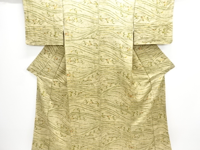 Kimono with floral pattern