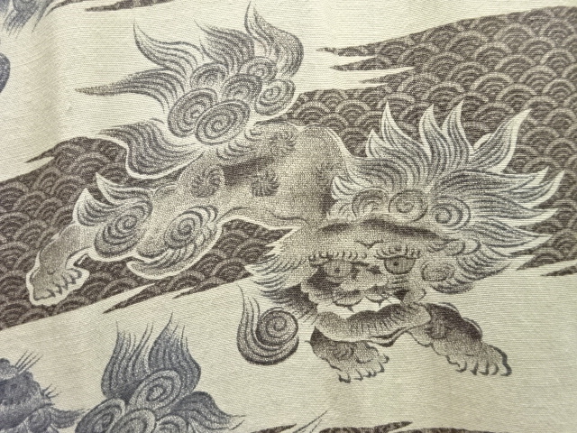 JAPANESE KIMONO / ANTIQUE MENS JUBAN / LION