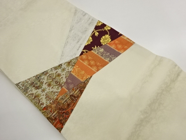 JAPANESE KIMONO / CUT-IN DESIGN: FLOWERS A BRIDGE / ARABESQUE / CLASSI