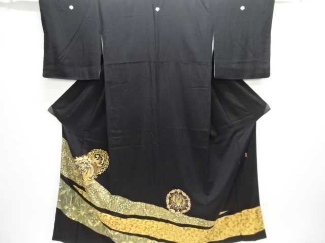 金彩向かい鳳凰に花更紗模様刺繍留袖(比翼付き)