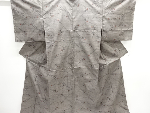 未使用品　草花模様織出し本場泥大島紬着物（9マルキ）