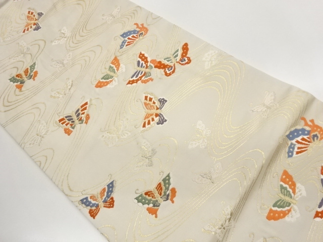 JAPANESE KIMONO / NAGOYA OBI / A BUTTERFLY PATTERN WOVEN AGAINST A FLO