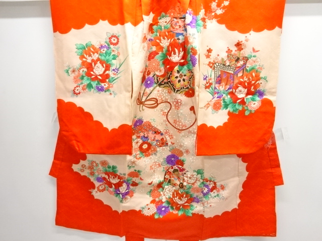 JAPANESE KIMONO / ANTIQUE KIMONO / FLORAL PATTERNS A GOSHO-GURUMA DESI
