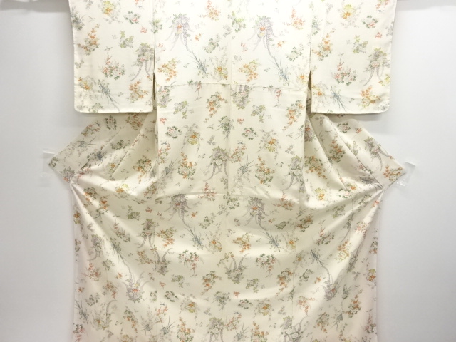 未使用品　縮緬地　草花に鳥模様小紋着物