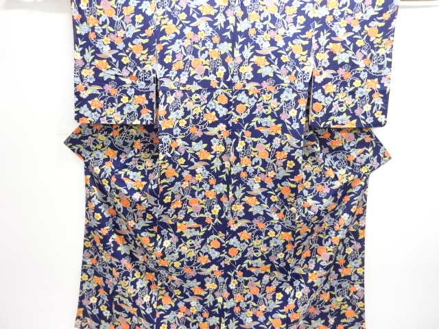未使用品　縮緬地　花鳥模様小紋着物