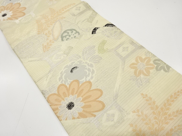 アンティーク　絽　蜀江に古楽器・菊・鉄線模様織り出し丸帯（材料）