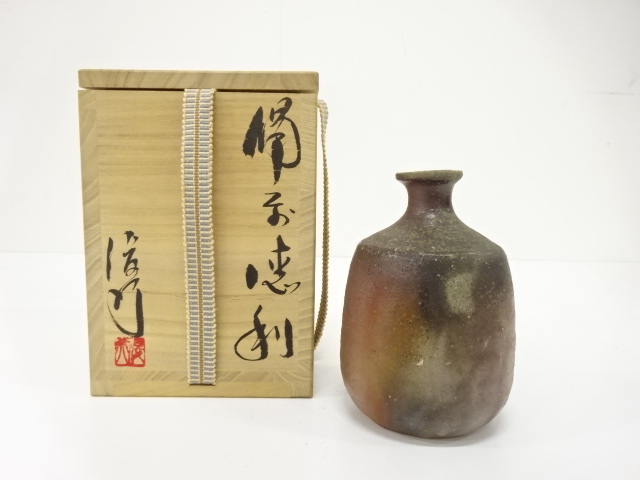 Bizen ware of a tokkuri, by Toshiyuki Norimatsu