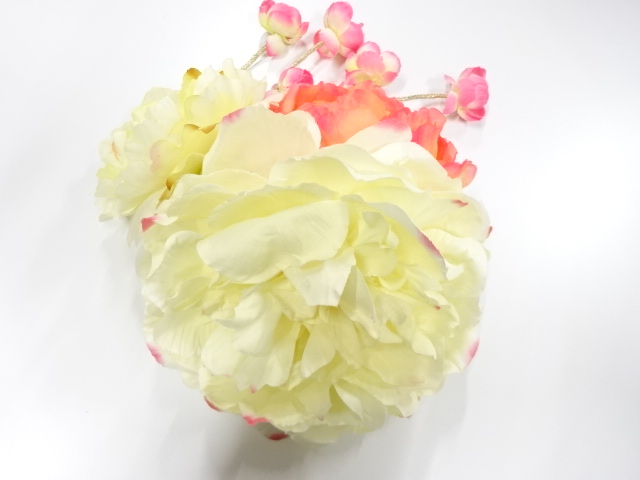 JAPANESE KIMONO / ANTIQUE HAIR ACCESSORY