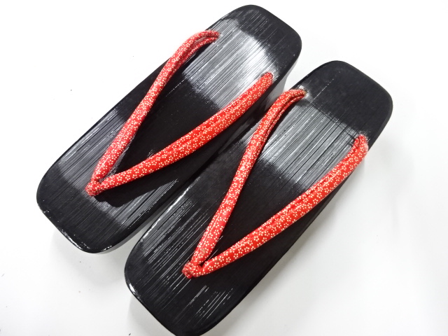 漆塗り　桐下駄(23センチ)