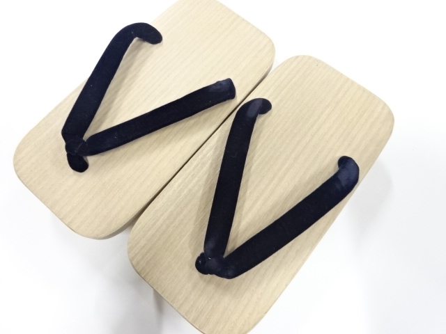 SALE!! JAPANESE KIMONO / MENS PAULOWNIA GETA (24.5CM) FOR MEN