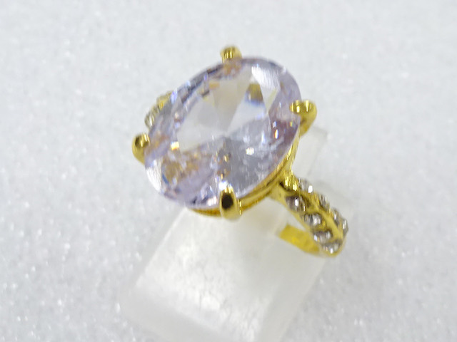 クリスタル　指輪(14号)