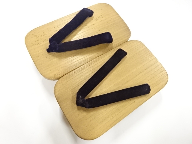 JAPANESE KIMONO / UNUSED MENS PAULOWNIA GETA (23.5 CM) FOR MEN