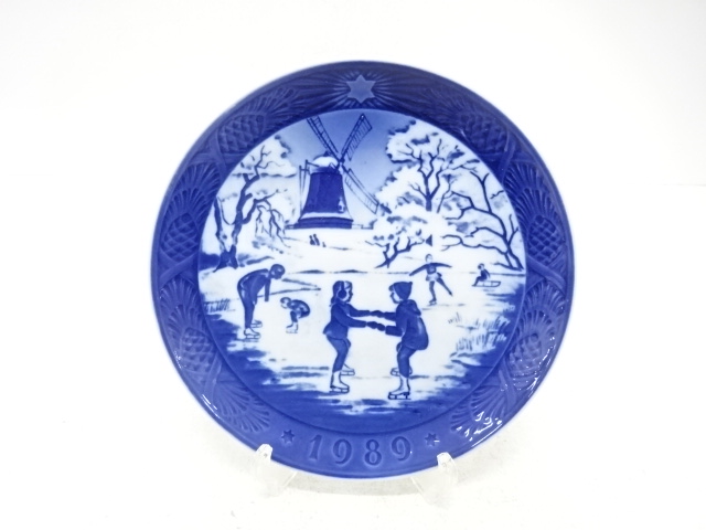 ROYAL COPENHAGEN　ロイヤルコペンハーゲン　「思い出のスケートリンク」　イヤープレート(1989)　洋食器