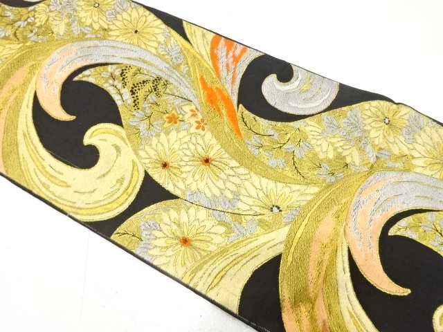 アンティーク　唐草に菊・秋草模様織り出し袋帯（材料）