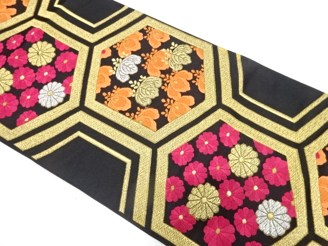 アンティーク　亀甲に桐・菊模様織り出し袋帯（着用可）