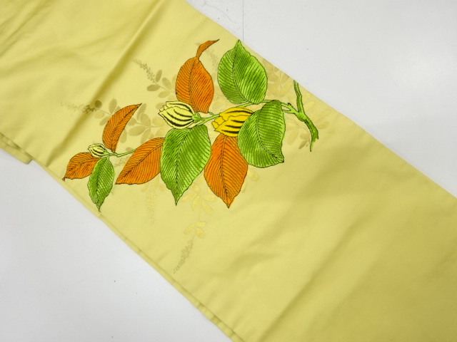 枝花模様織り出し　名古屋帯