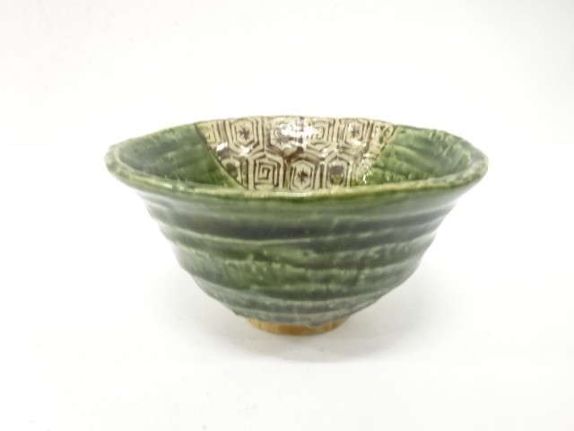 庫山造　織部　茶碗