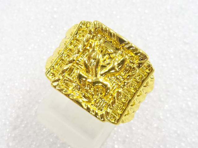 Ring (size 13.5)