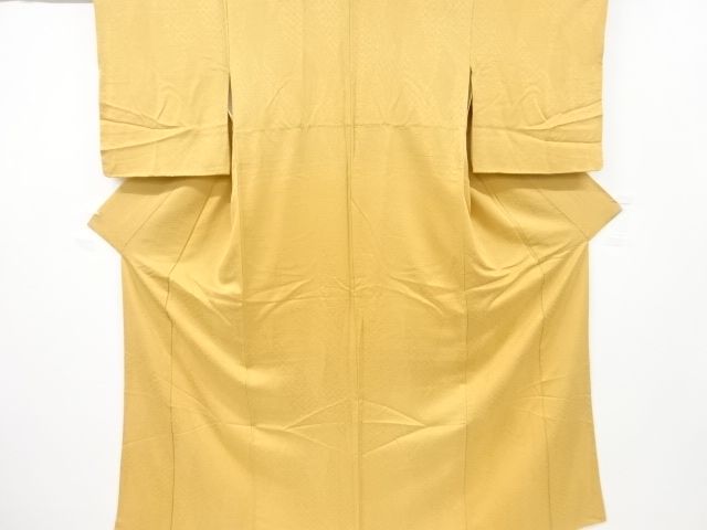 リサイクル　花古典柄織出し一ツ紋色無地着物