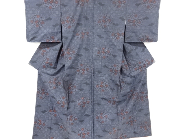 リサイクル　未使用品　石畳に花古典柄織り出し本場泥大島紬着物